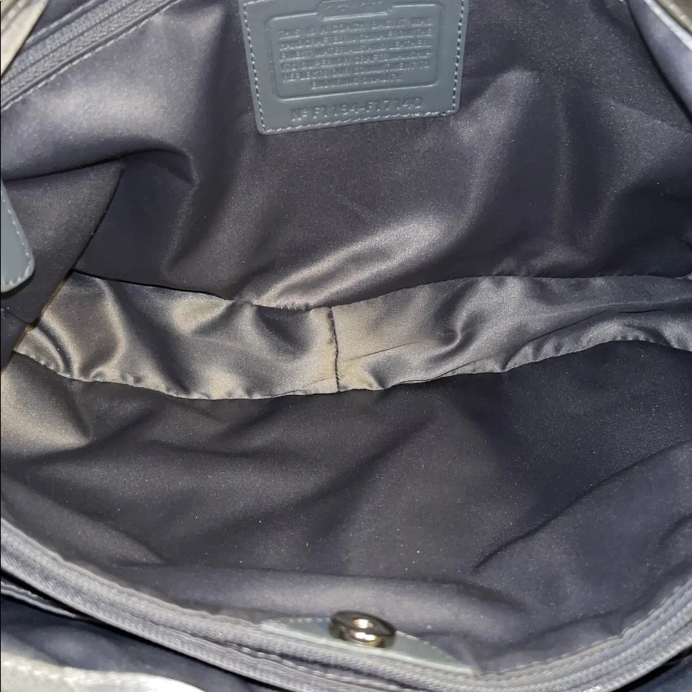 EUC Authentic Y2K Coach Penelope Optic Gray Signature Handbag